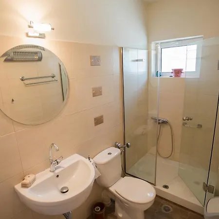 Near The Apartamento Loutráki