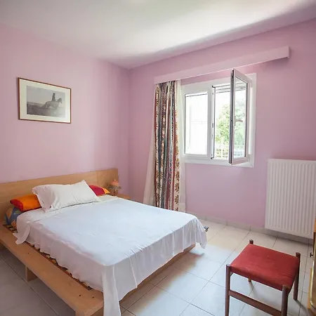 Near The Daire Loutráki